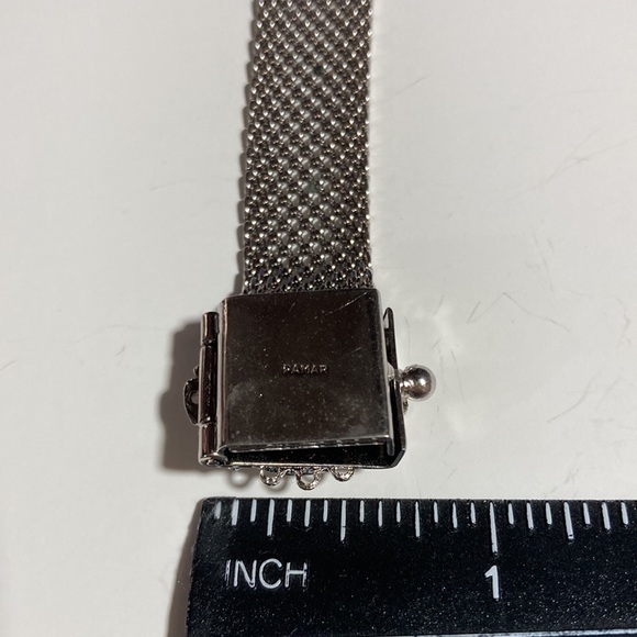 PAMAR VINTAGE SILVERTONE TASSEL MESH BRACELET - Picture 11 of 12